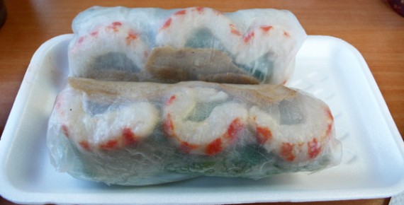 vegan rolls: green leaves, rice noodles, shrimp, & chicken wrapped in rice paper. served w/ peanut sauce. $4