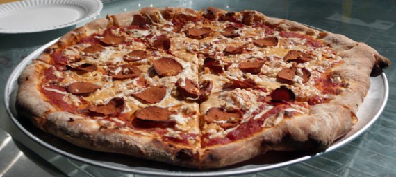 vegan purgatory pizza: lightlife pepperoni and teese cheese.