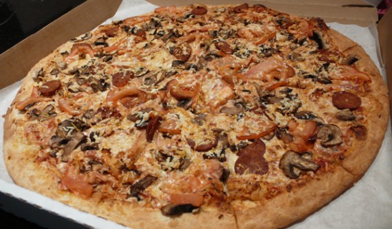 vegan pizza at cruzer